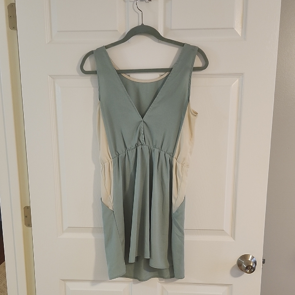 Solemio Green and Cream Mini Dress